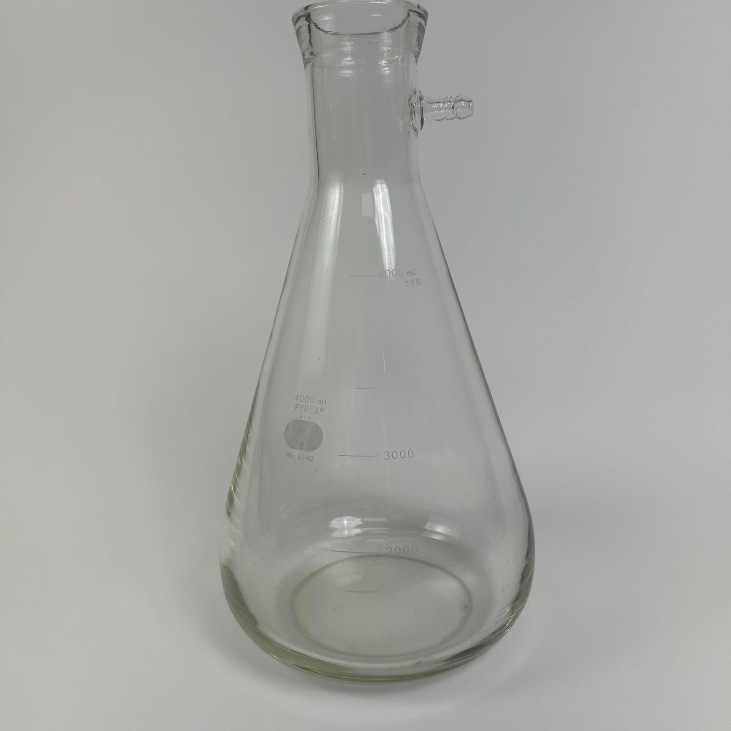 Pyrex 5340 Filtering Flask, 4000mL – Heavy-Wall Borosilicate Glass, 24/40 Sidearm