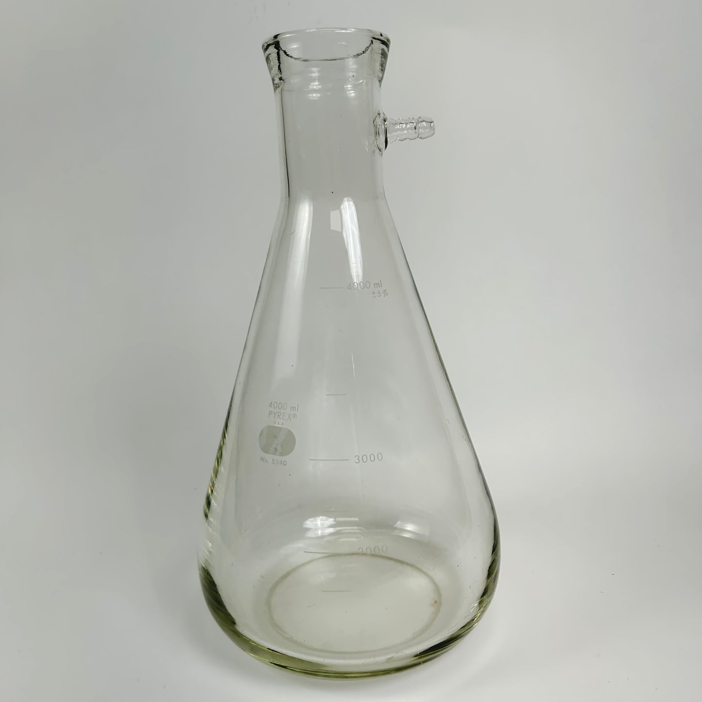Pyrex 5340 Filtering Flask, 4000mL – Heavy-Wall Borosilicate Glass, 24/40 Sidearm
