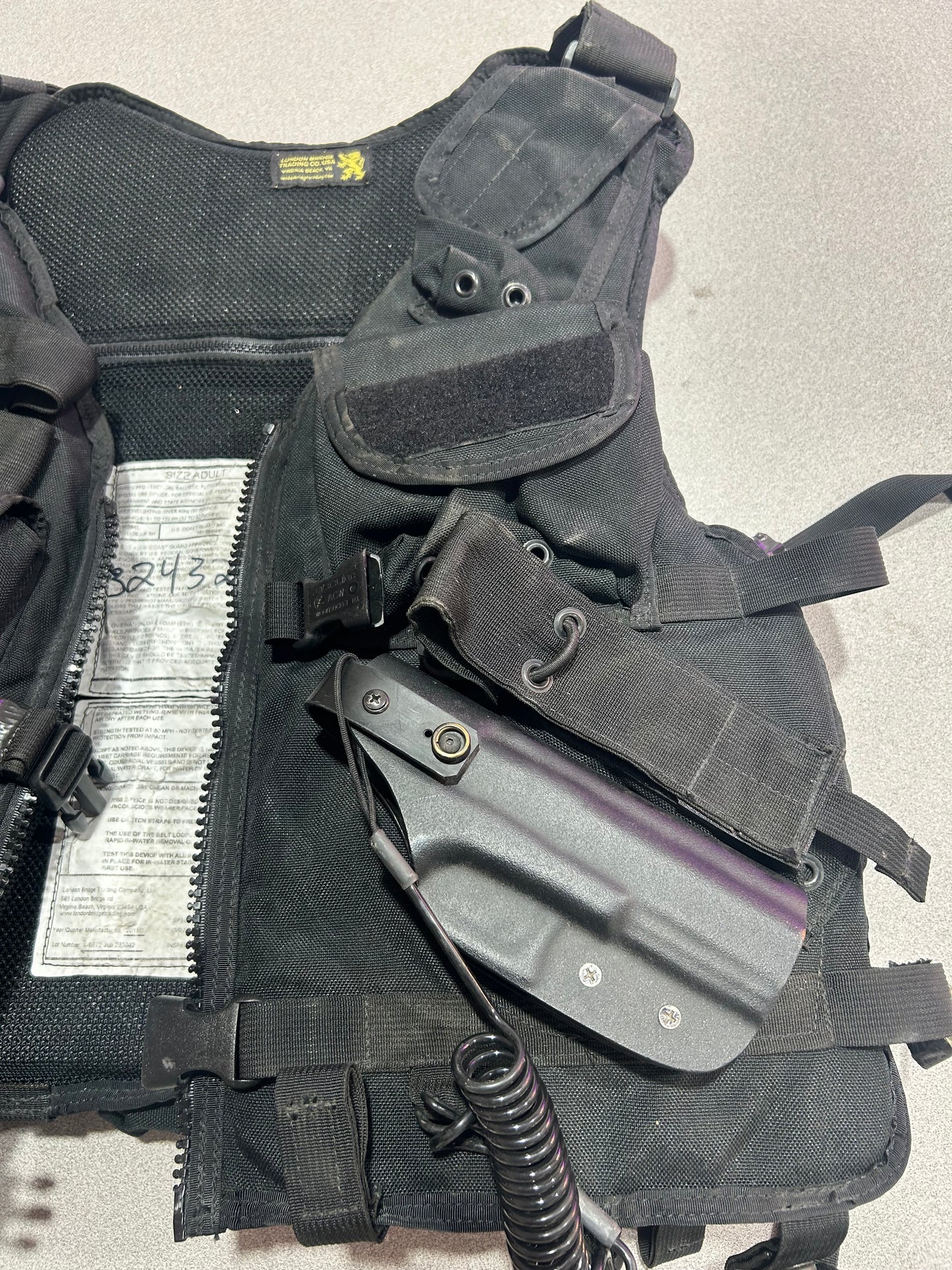 London Bridge Trading Co LBT-1620G-R (RH) Tactical Vest w/ Flotation, Black.