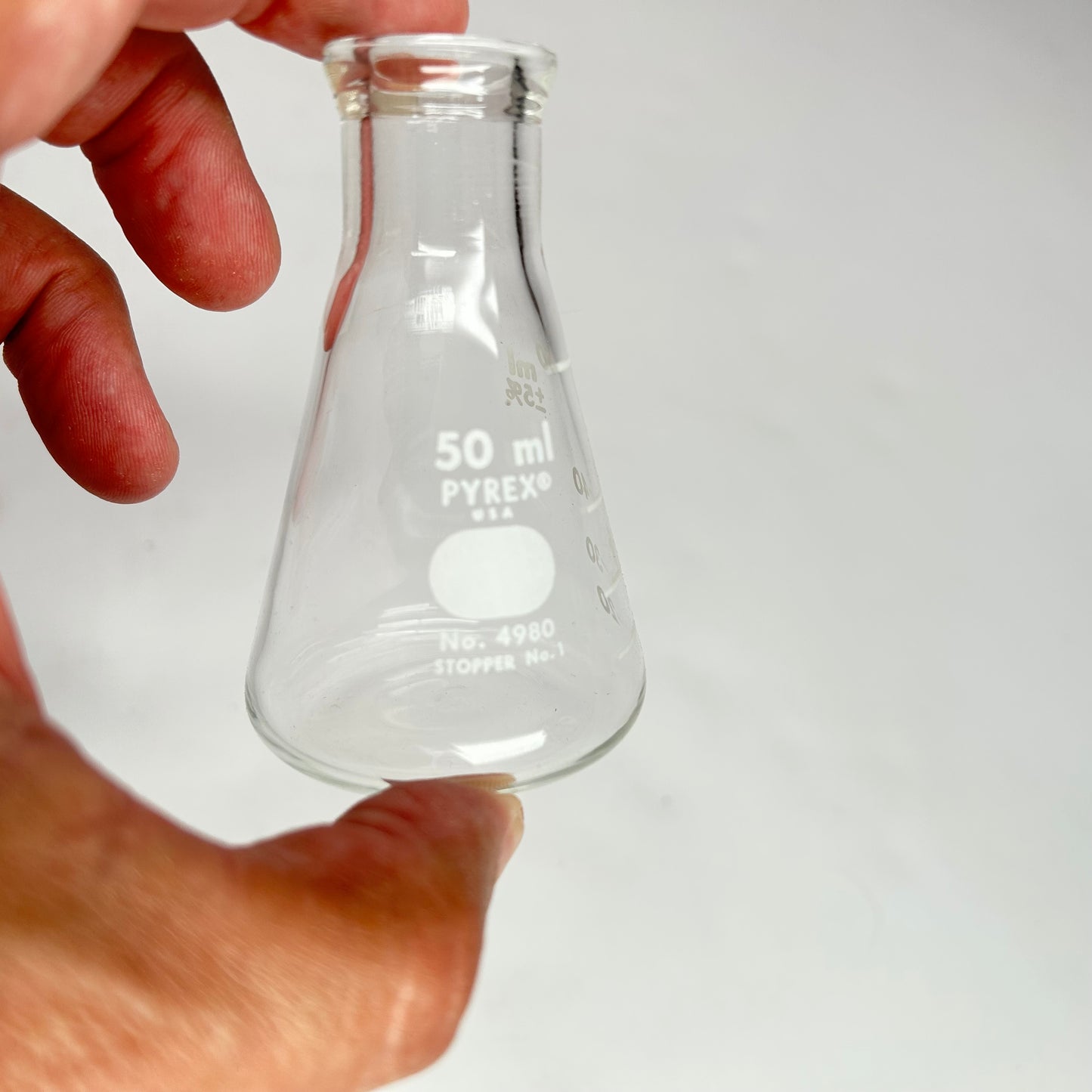 PYREX® 50 mL Narrow Mouth Erlenmeyer Flasks with Heavy Duty Rim Box of 12