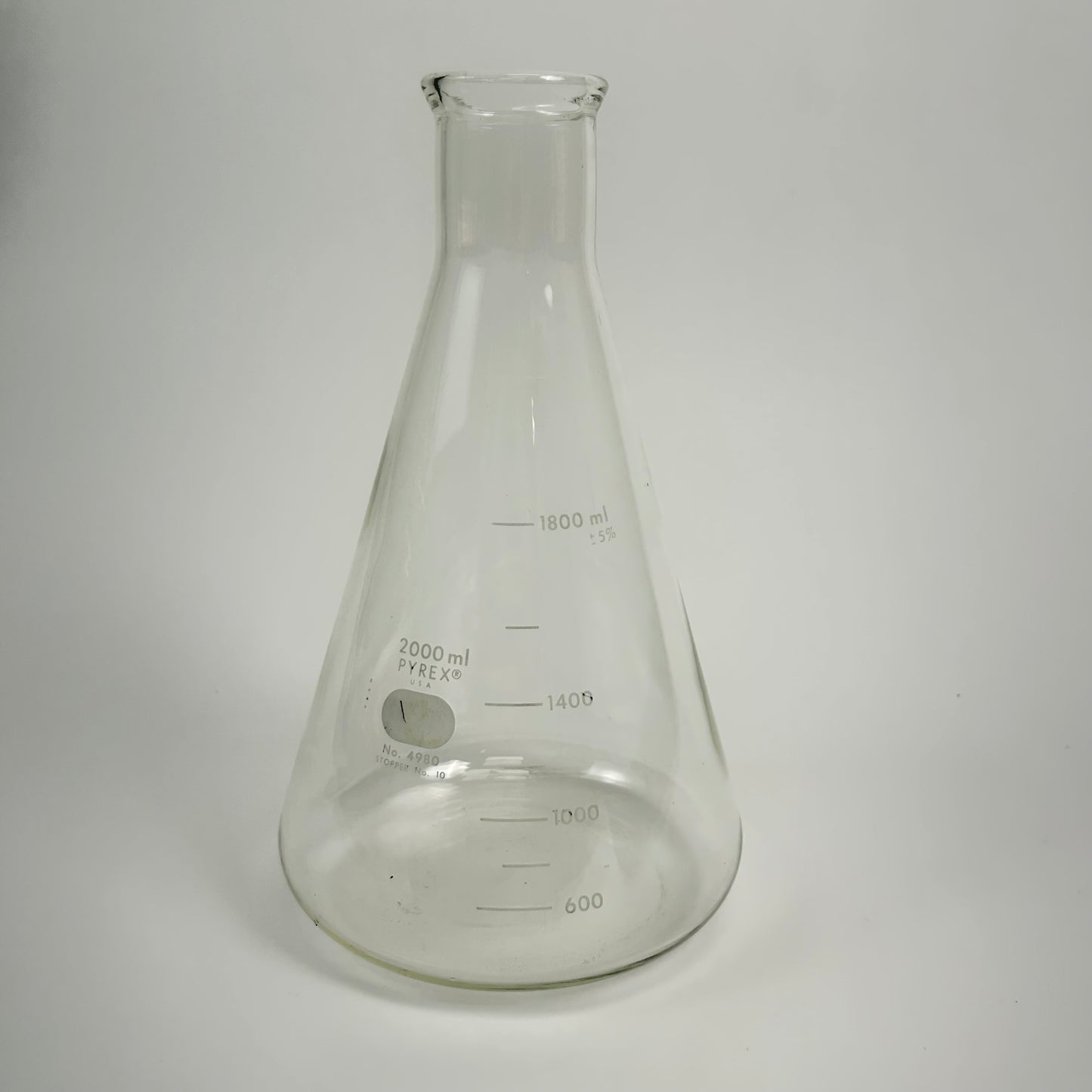 PYREX® 2000 ml Narrow Mouth Erlenmeyer Flasks with Heavy Duty Rim