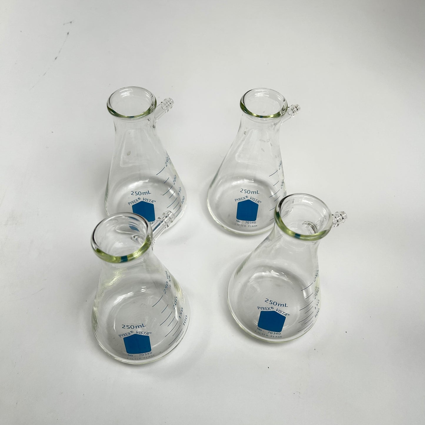 PYREX® VISTA™ 250 mL Heavy Wall Filtering Flasks with Sidearm Tabulation Lot of 4