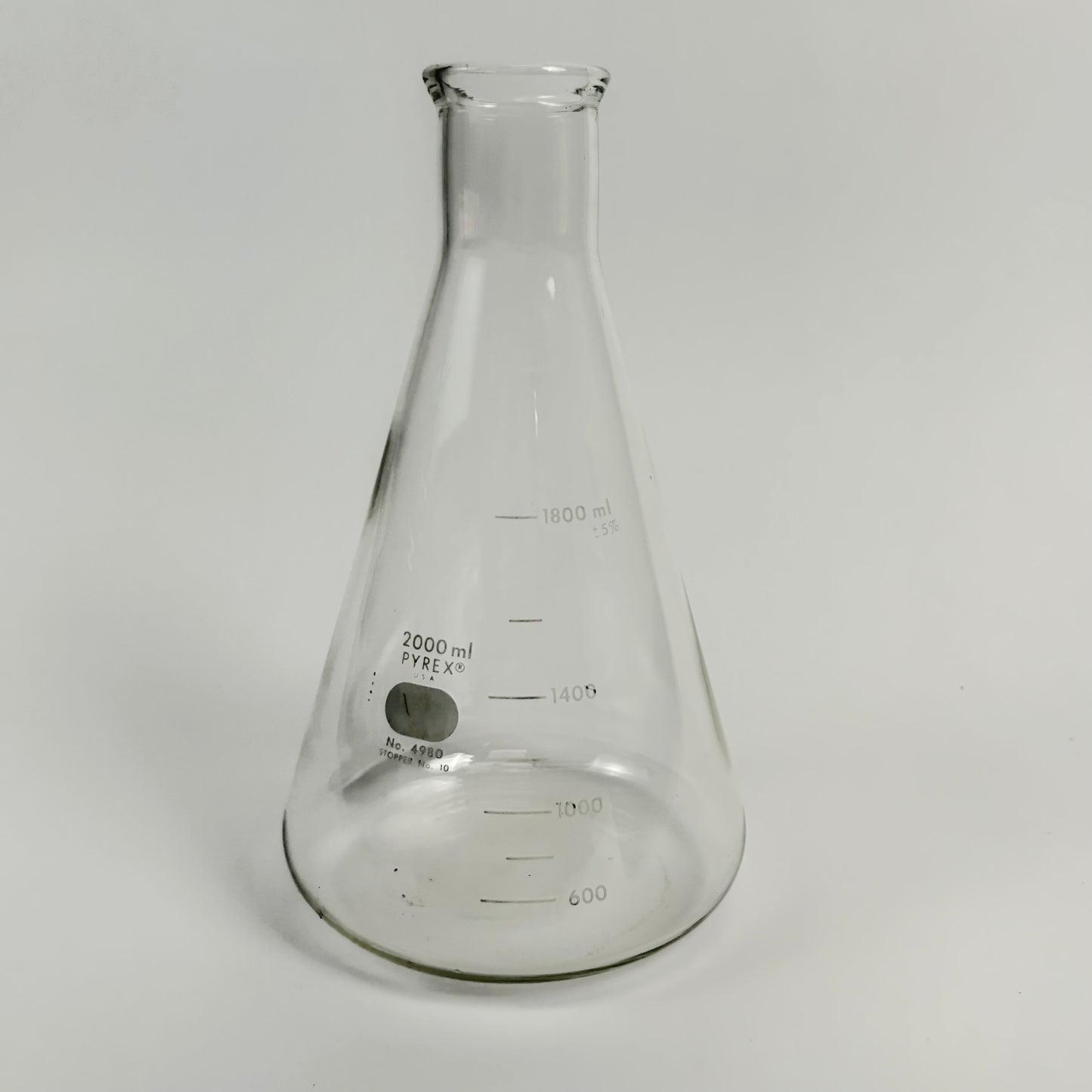 PYREX® 2000 ml Narrow Mouth Erlenmeyer Flasks with Heavy Duty Rim