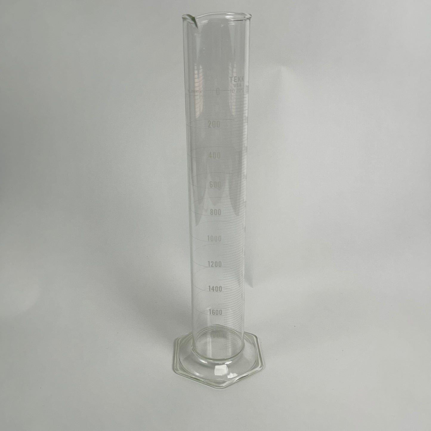 TEKK USA Graduated Cylinder, Class B, with White Double Metric Scale, 2000ml