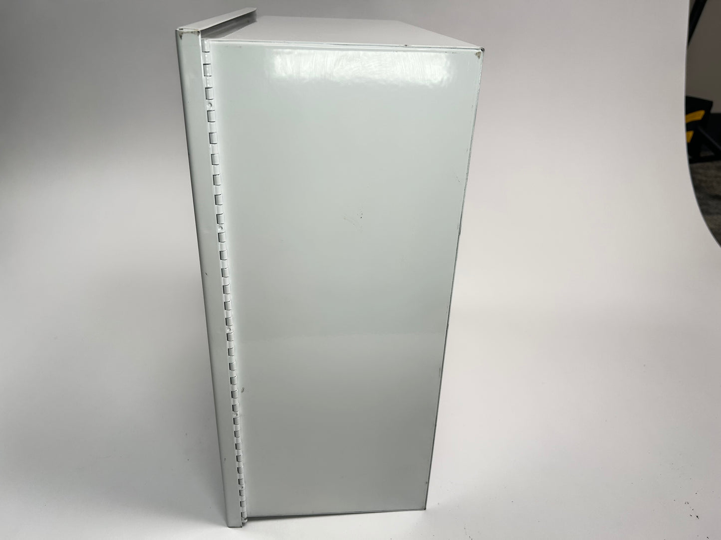 DEFIBRILLATOR BOX wall cabinet with alarm