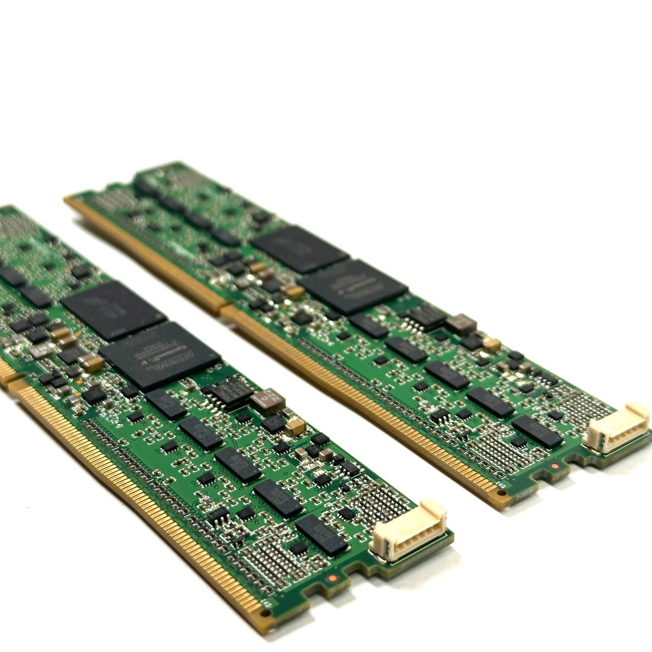 Lot of 2 Smart SafeStor SHN7A1G4TGL24KP1SE 8GB NVDIMM-N DDR4 2666 MT/s (PC4-2666)