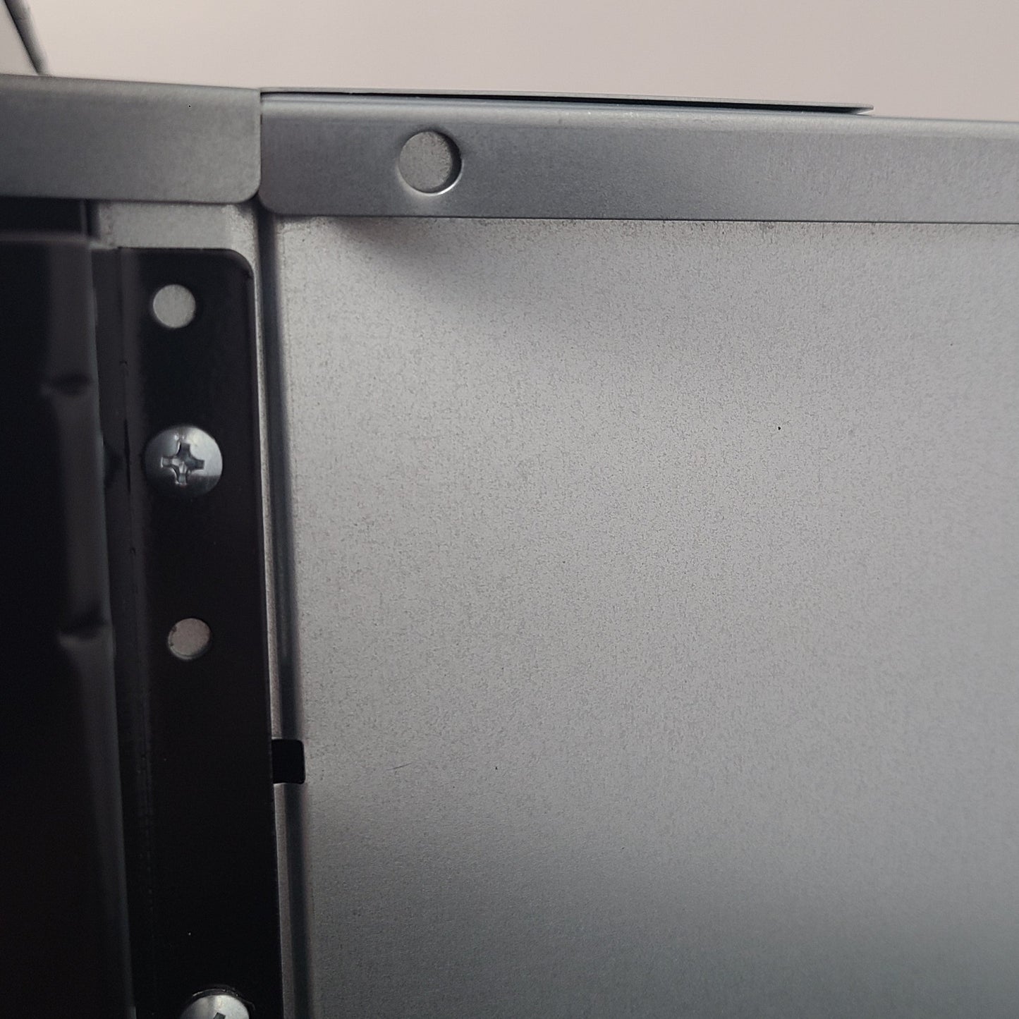 Frigidaire Gallery 1.6 Cu. Feet 950 Watt 30 Inches Built-In Microwave GMBD3068AF