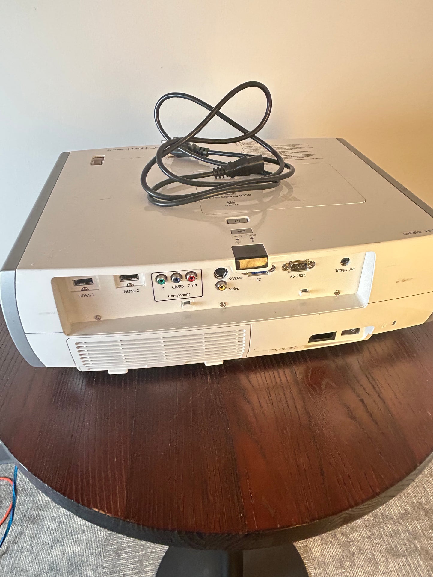 Epson HD PowerLite Home Cinema 8350 Projector - No Remote PARTS/REPAIR