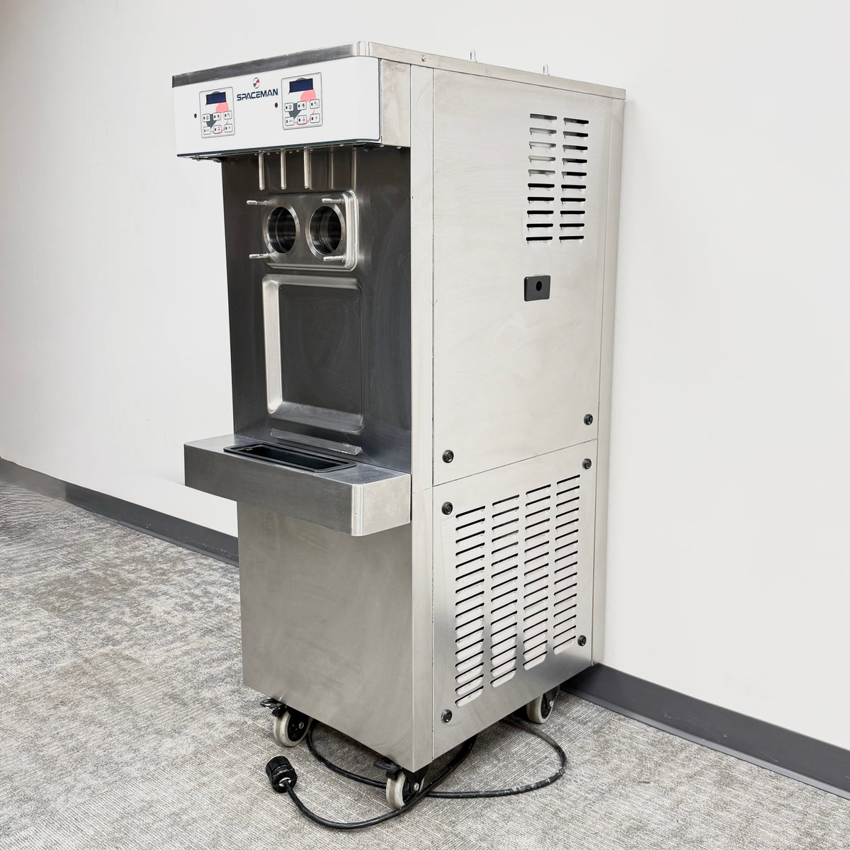 Spaceman 6250-C Twin Twist Soft Serve Ice Cream Machine Single Phase