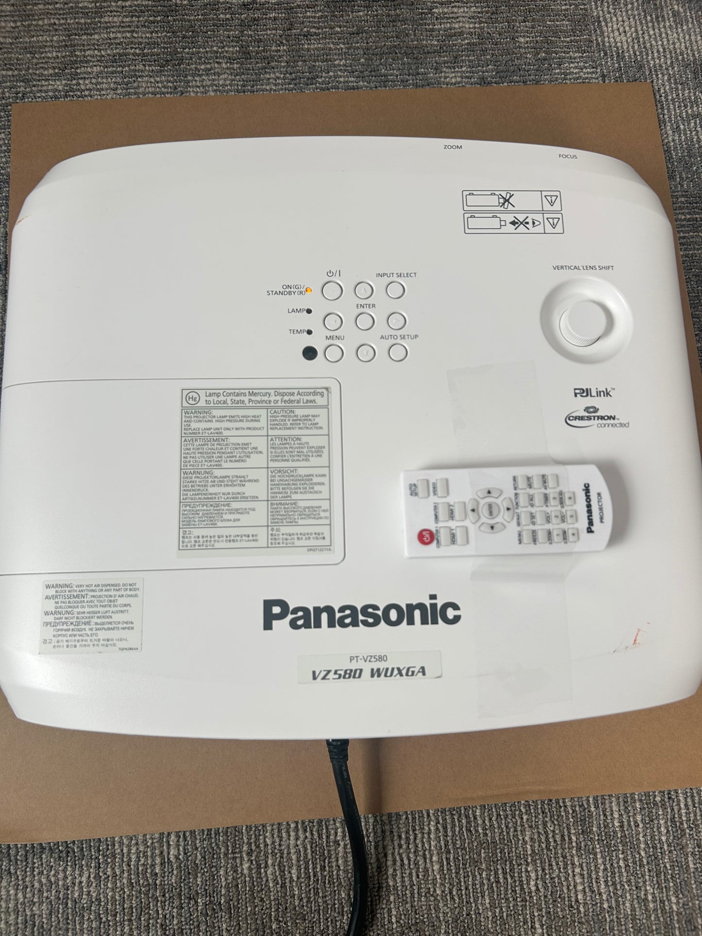 Panasonic PT-VZ580 5000-Lumen WUXGA 3LCD Projector 133 Hours