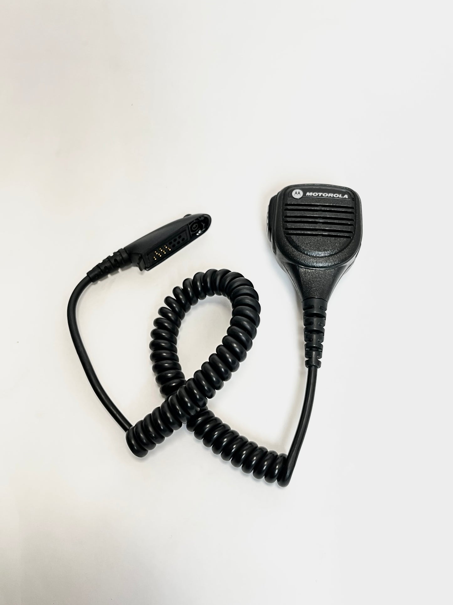 Motorola HT1250 136-174 MHz VHF Two Way Radio, Charger, Lapel Mic AAH25KDF9AA5AN