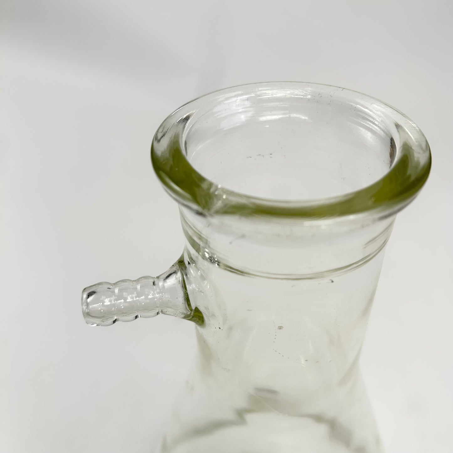 PYREX 5340 Filtering Flask, 4000mL – Heavy-Wall Borosilicate Glass, 24/40 Sidearm, top rim chipped