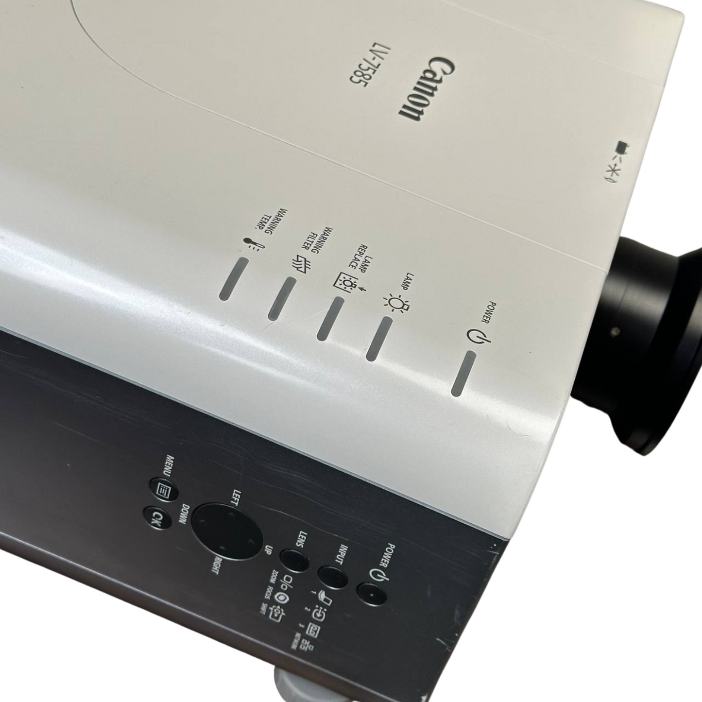 Canon LV 7585 Projector with Remote, Powered Zoom and Focus Lens