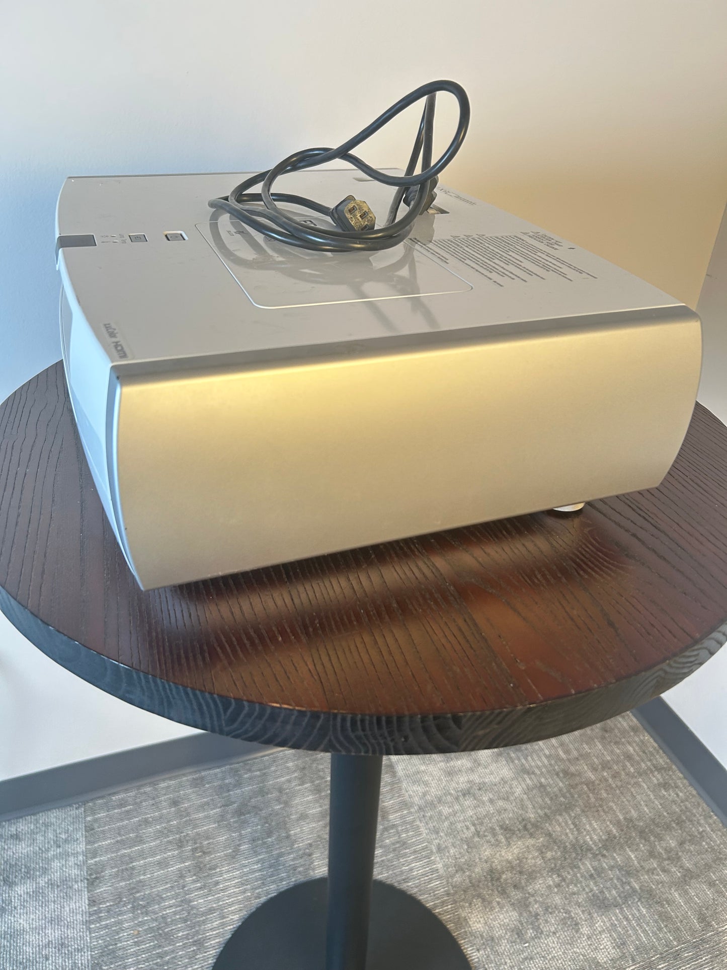 Epson HD PowerLite Home Cinema 8350 Projector - No Remote PARTS/REPAIR