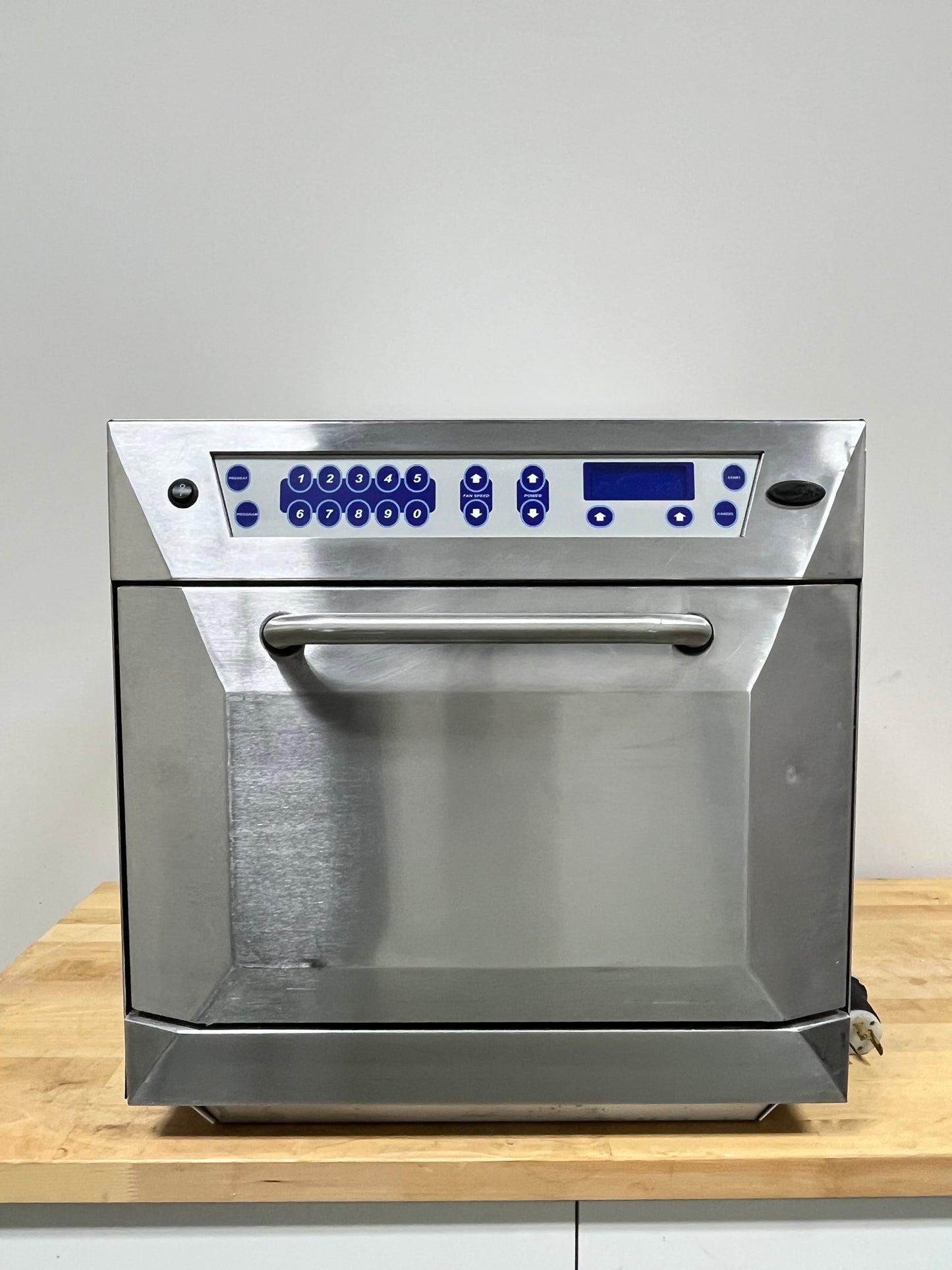 MerryChef 402S Series Commercial Microwave Convection Tabletop Oven 20v