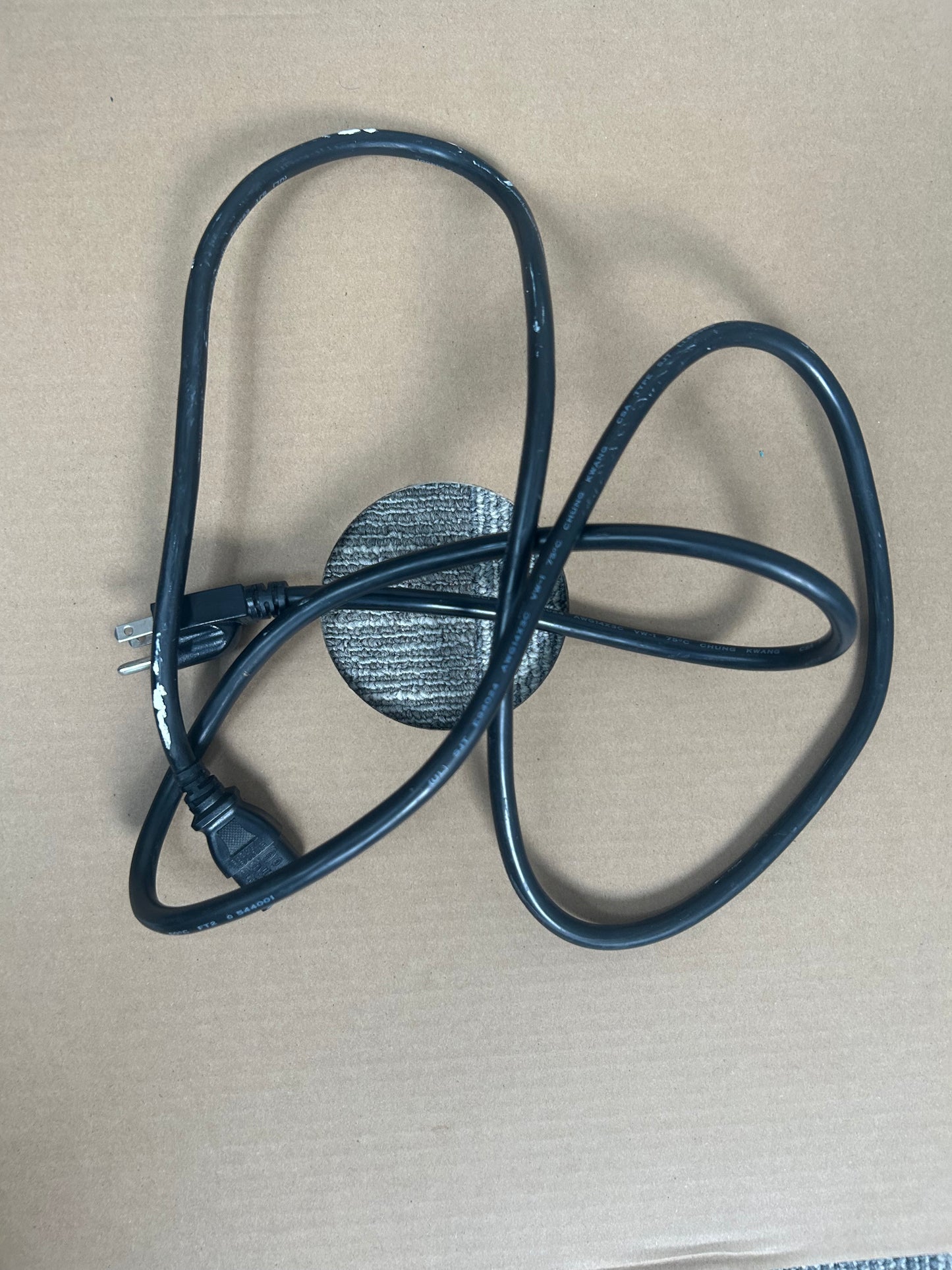 Panasonic PT-VZ580 5000-Lumen WUXGA 3LCD Projector 133 Hours