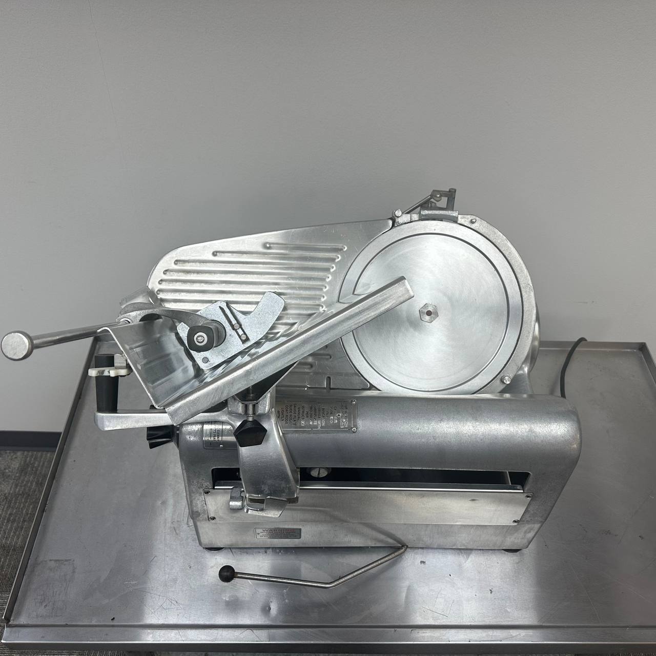 Hobart 1712E Automatic Commercial Deli Meat & Cheese Slicer