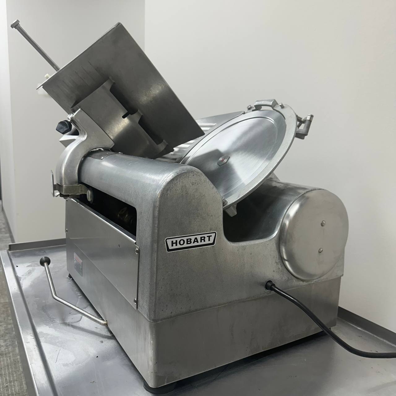 Hobart 1712E Automatic Commercial Deli Meat & Cheese Slicer