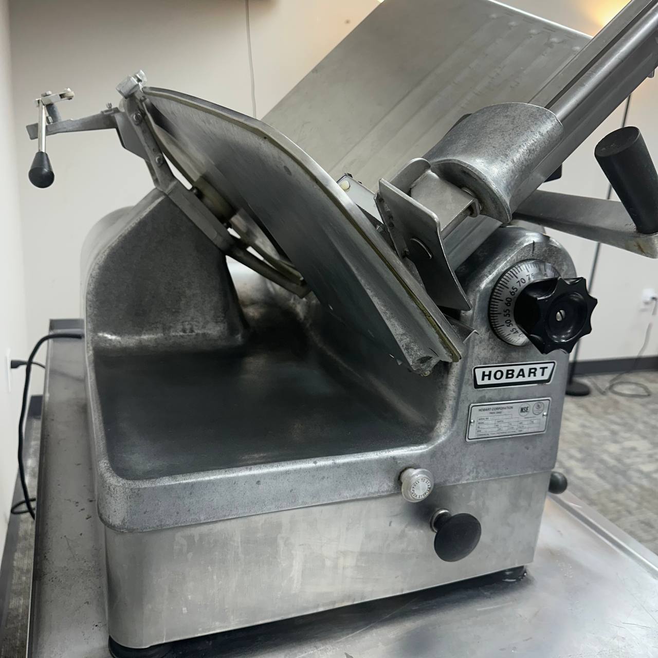 Hobart 1712E Automatic Commercial Deli Meat & Cheese Slicer