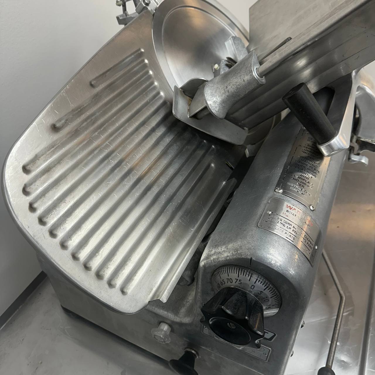 Hobart 1712E Automatic Commercial Deli Meat & Cheese Slicer