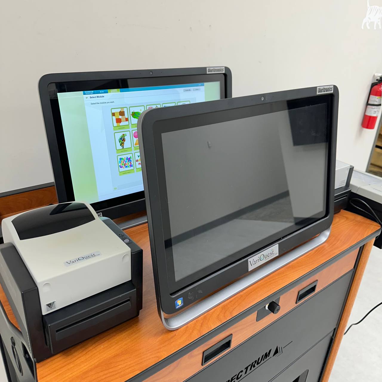 VariQuest 1800 Cutout Maker and M400 Award Maker Bundle