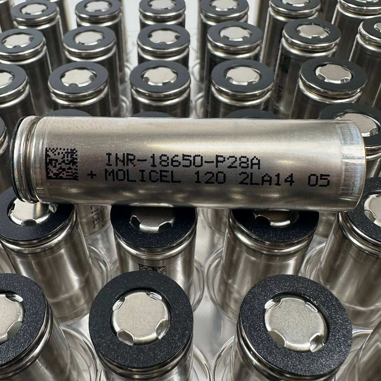 100 pcs Molicel 18650 2800 mAH 35A Li-ion Battery. INR-18650-P28A 10.3 wh $1.75/cell