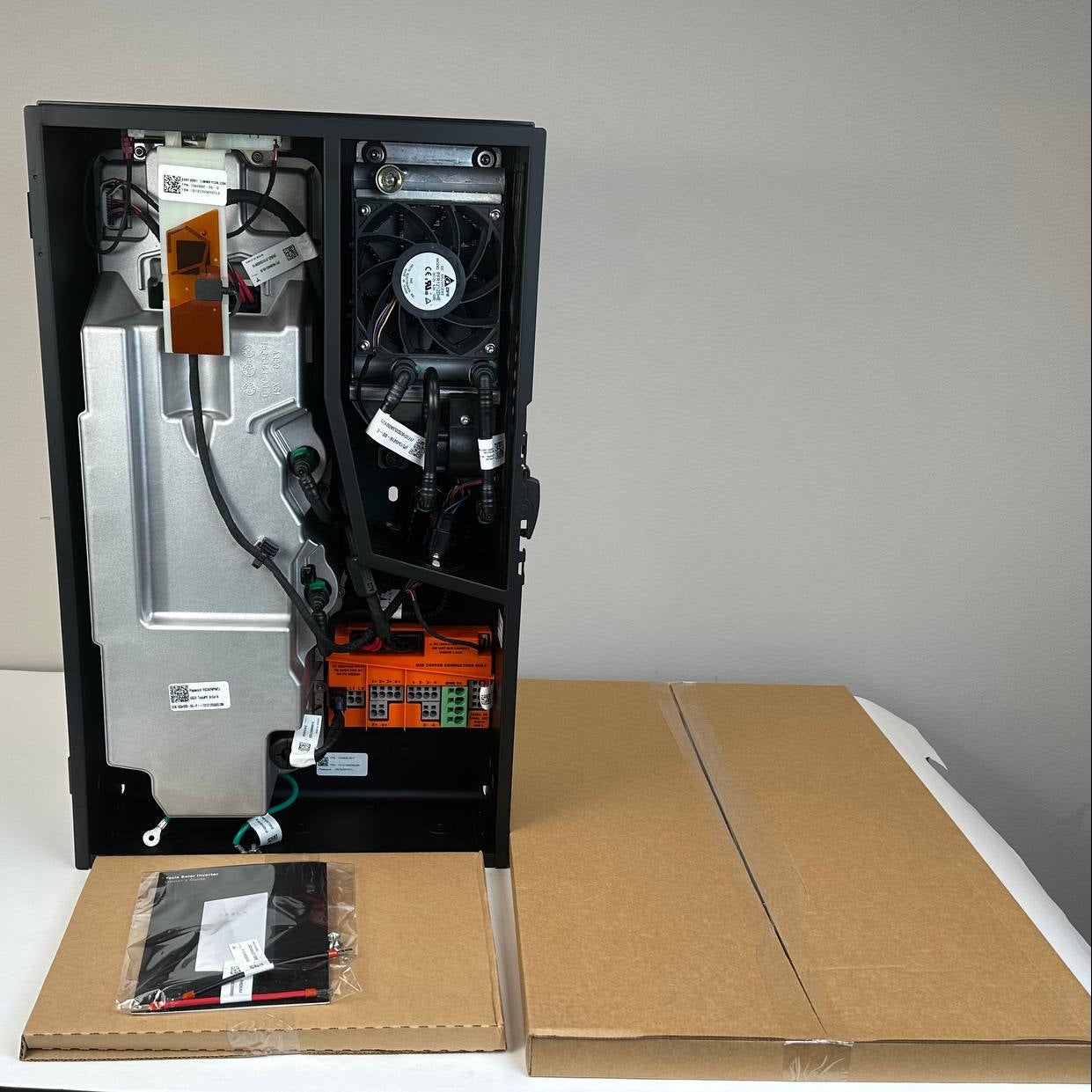 Tesla 3.8kW Solar Inverter 3800W Grid-Tie Powerwall Compatible 240V