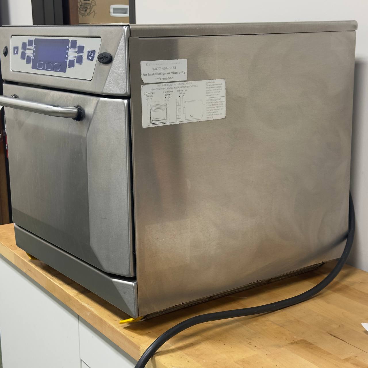 MerryChef 402S Series V4 Commercial Microwave Convection Tabletop Oven 208V
