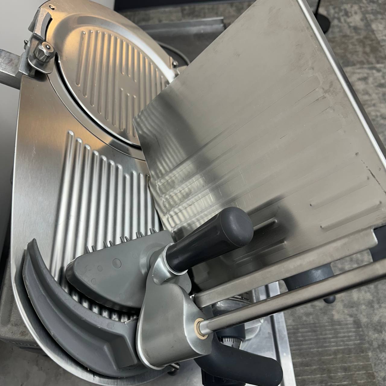 Hobart 2712 Commercial Meat/Deli Slicer – Tested & Working - No Sharpener Included