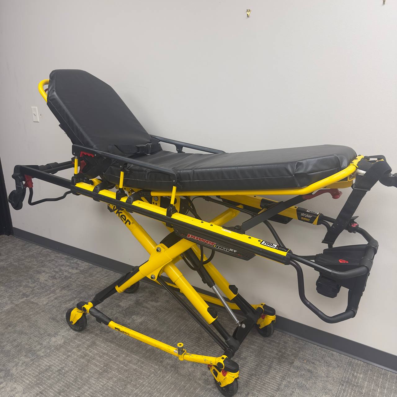 Stryker Power Pro-XT 6500 Stretcher Cot Gurney Ambulance EMS tested