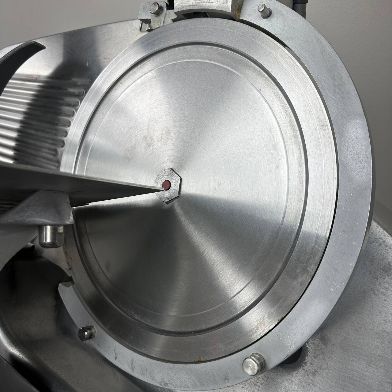 Hobart 2712 Automatic Meat Slicer – 12"