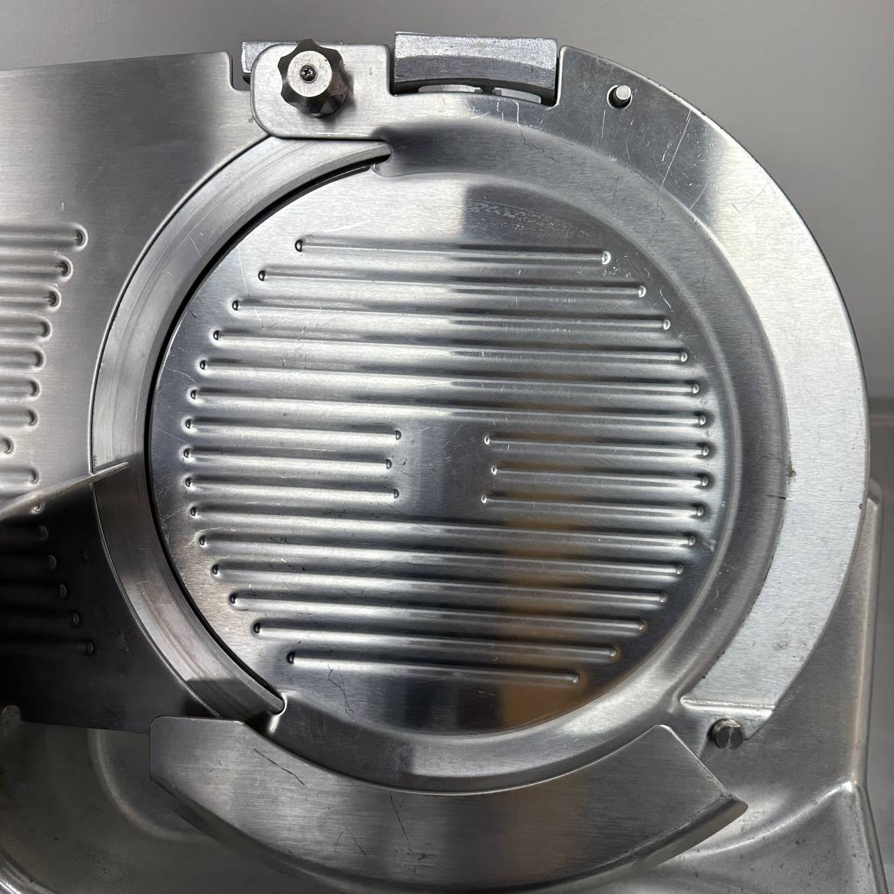 Hobart 2712 Commercial Meat & Deli Slicer