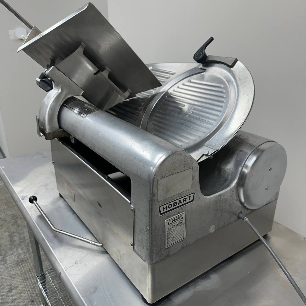 Hobart 1712E Automatic 12" Commercial Deli Meat & Cheese Slicer