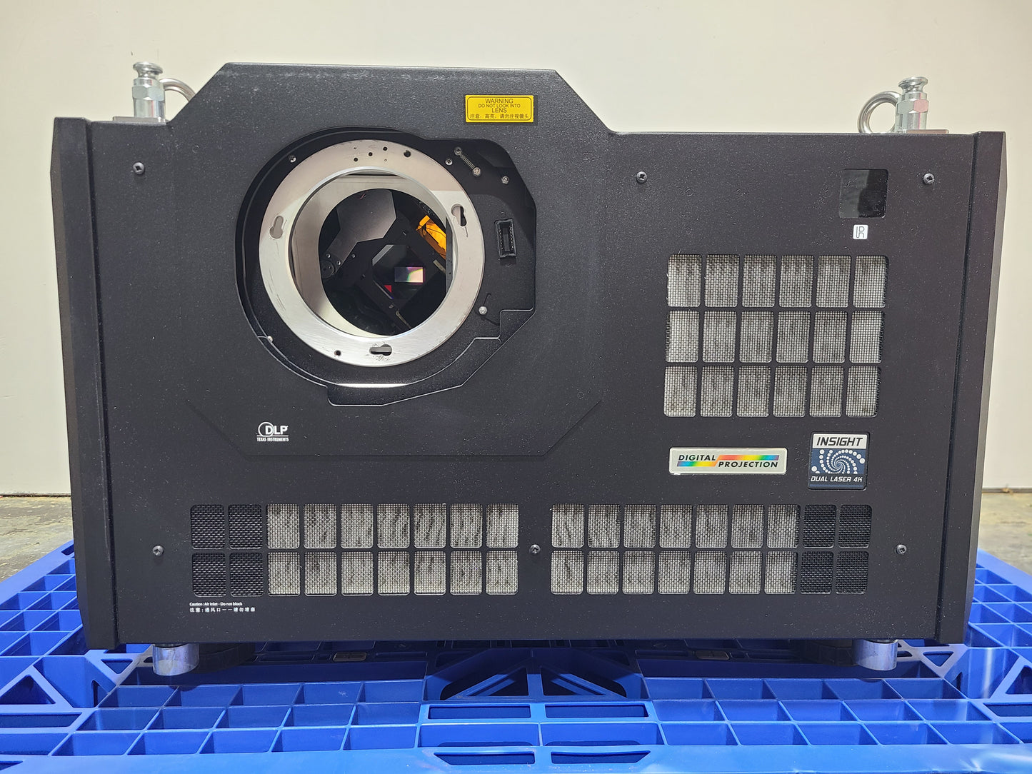 Insight 4k Dual Laser 360 Hz HFR Digital Projection Projector 27K Lumen w/ Lens